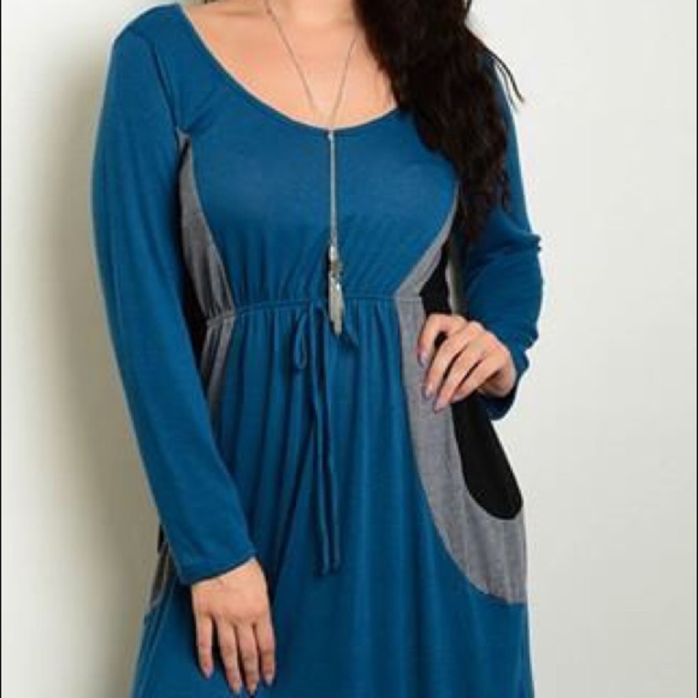 ❗️CLOSING SALE❗️PLUS:Teal Long Sleeve Maxi Dress - Picture 2 of 3